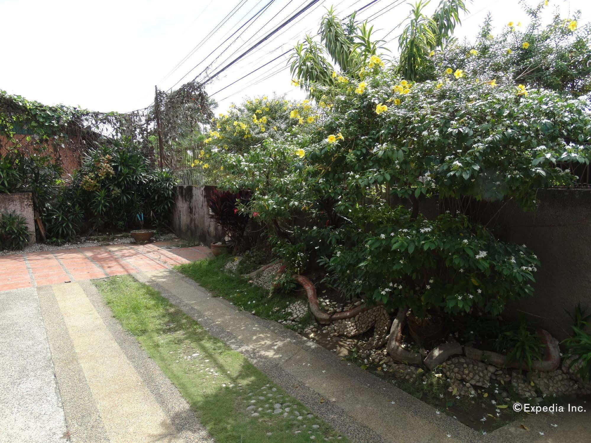 Casa Ruby Pension House Davao Екстер'єр фото